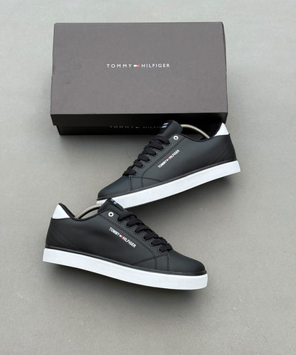Tommy Hilfiger Baskets Basses TH Hi Vulc Core Low En Noir