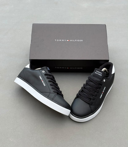 Tommy Hilfiger Baskets Basses TH Hi Vulc Core Low En Noir