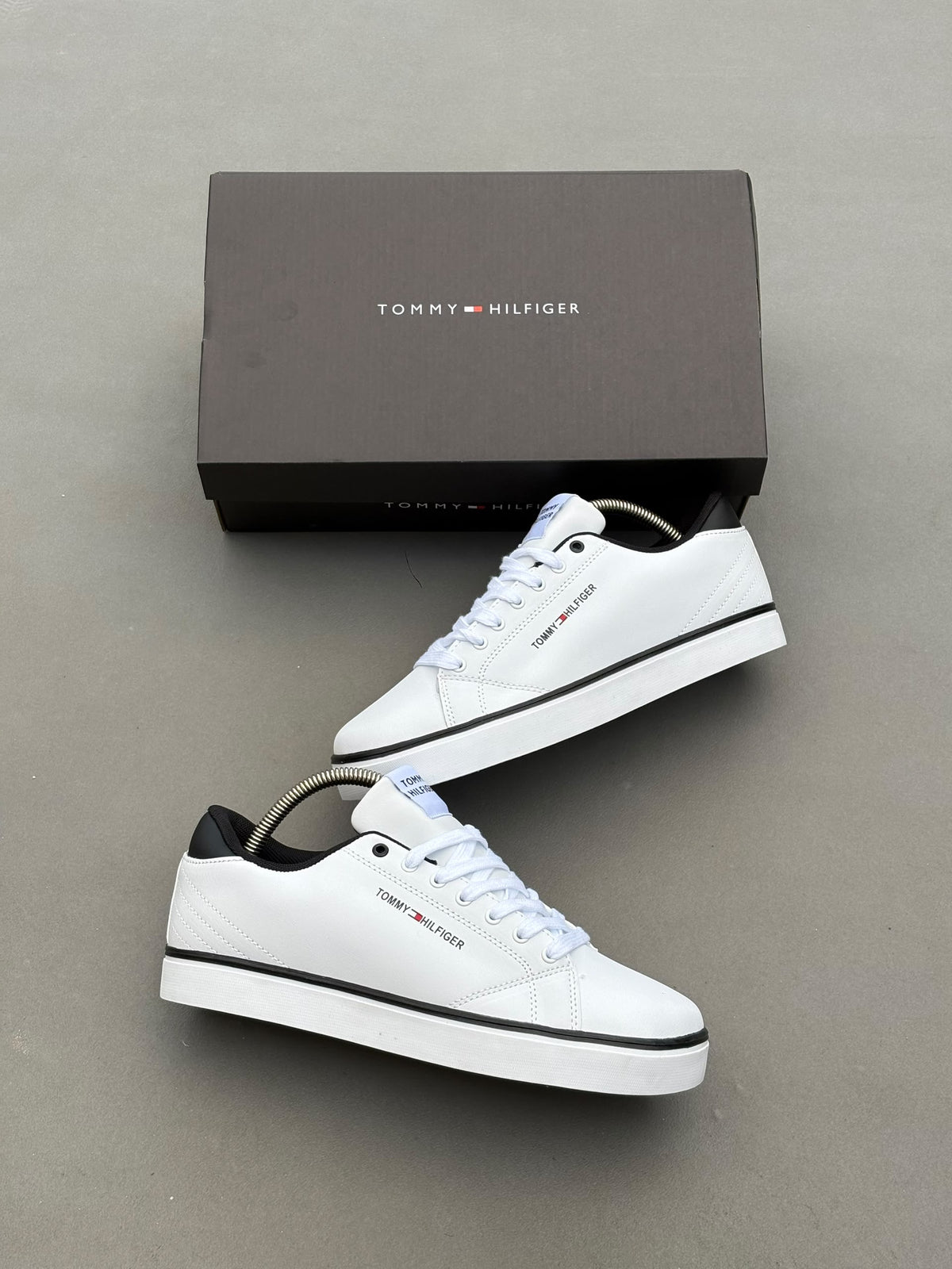 Tommy Hilfiger Baskets Basses TH Hi Vulc Core Low En Blanc