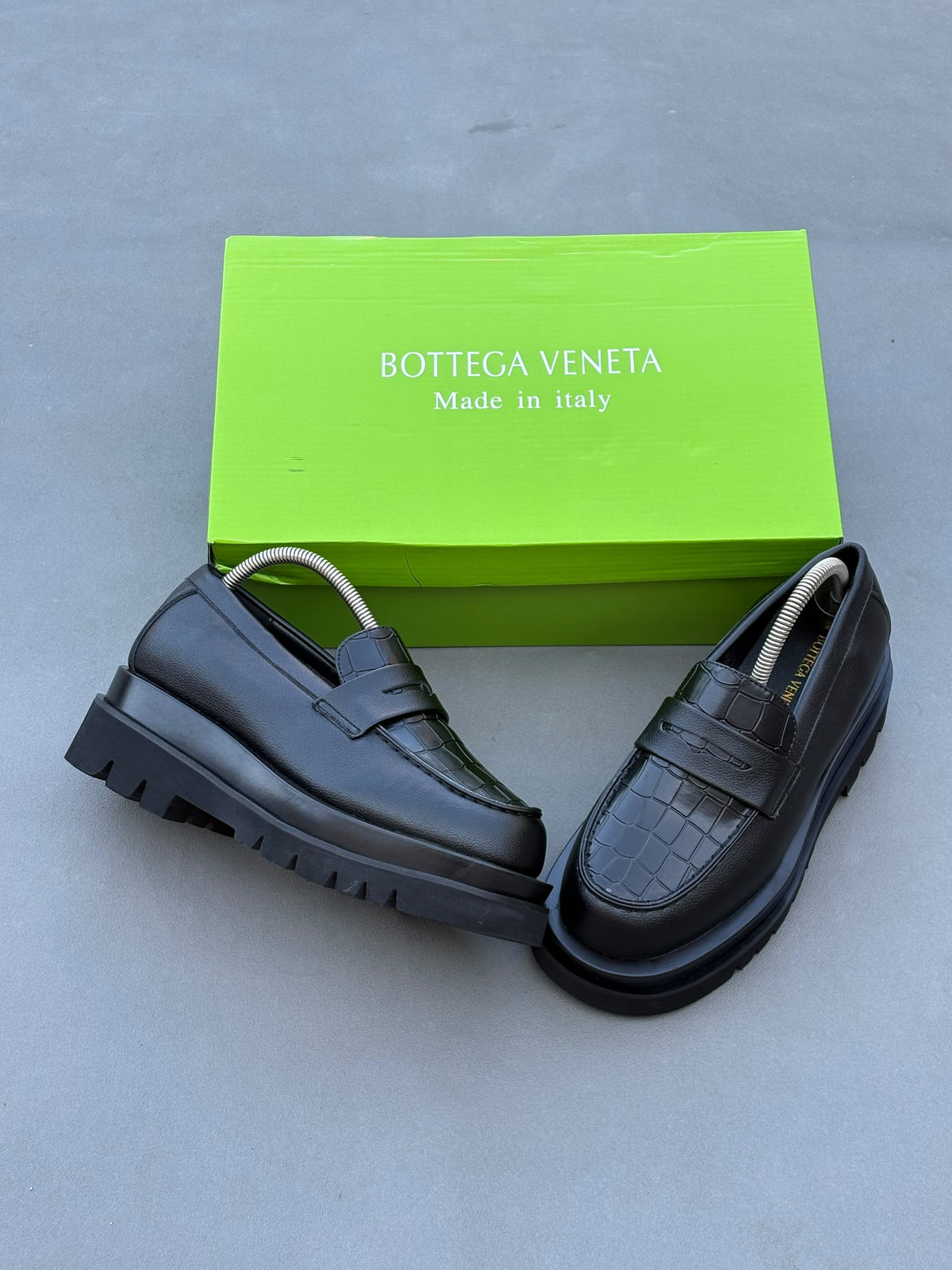 BOTTEGA VENETA Loafer à grosse semelle en cuir semi-croco