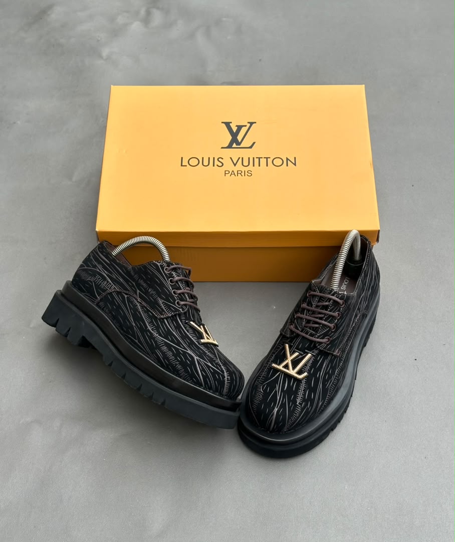 Basket LOUIS VUITTON Abbesses Derby lacet Marron