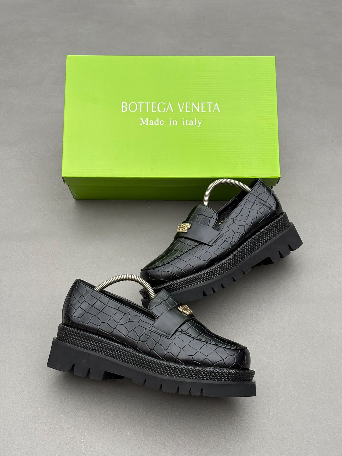 BOTTEGA VENETA Loafer à grosse semelle en cuir croco