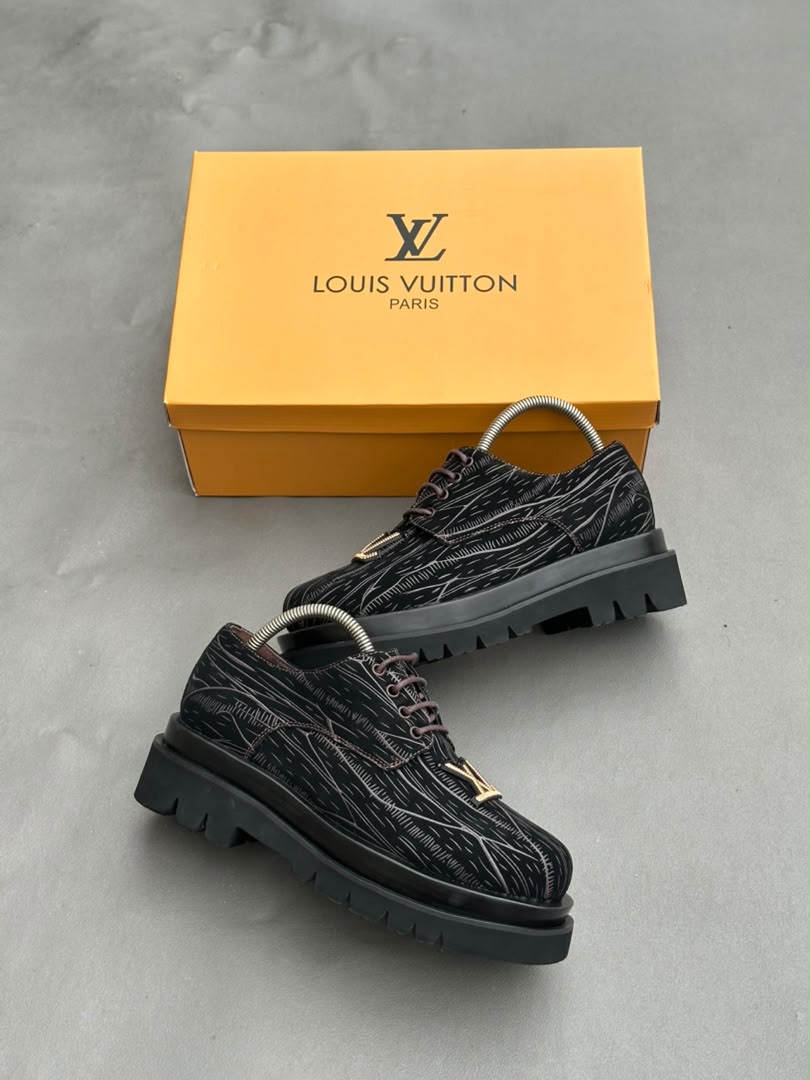 Basket LOUIS VUITTON Abbesses Derby lacet Marron