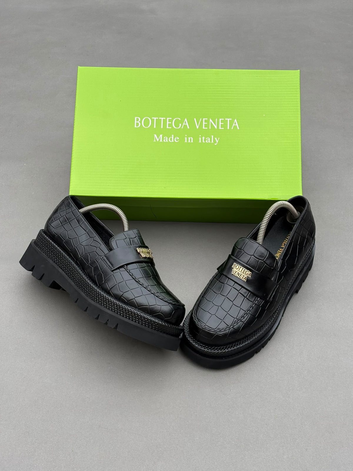 BOTTEGA VENETA Loafer à grosse semelle en cuir croco