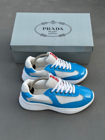 Baskets Prada America's Cup en cuir verni et tissu technique Bleu-Blanc