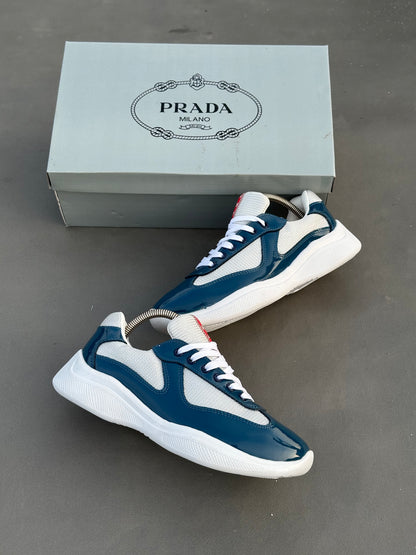 Baskets Prada America's Cup en cuir verni et tissu technique Bleu Foncé-Blanc